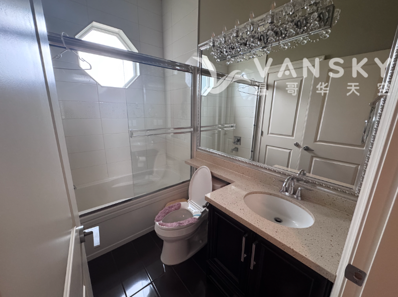 251026153145_截屏2025-10-26 下午3.30.57.png